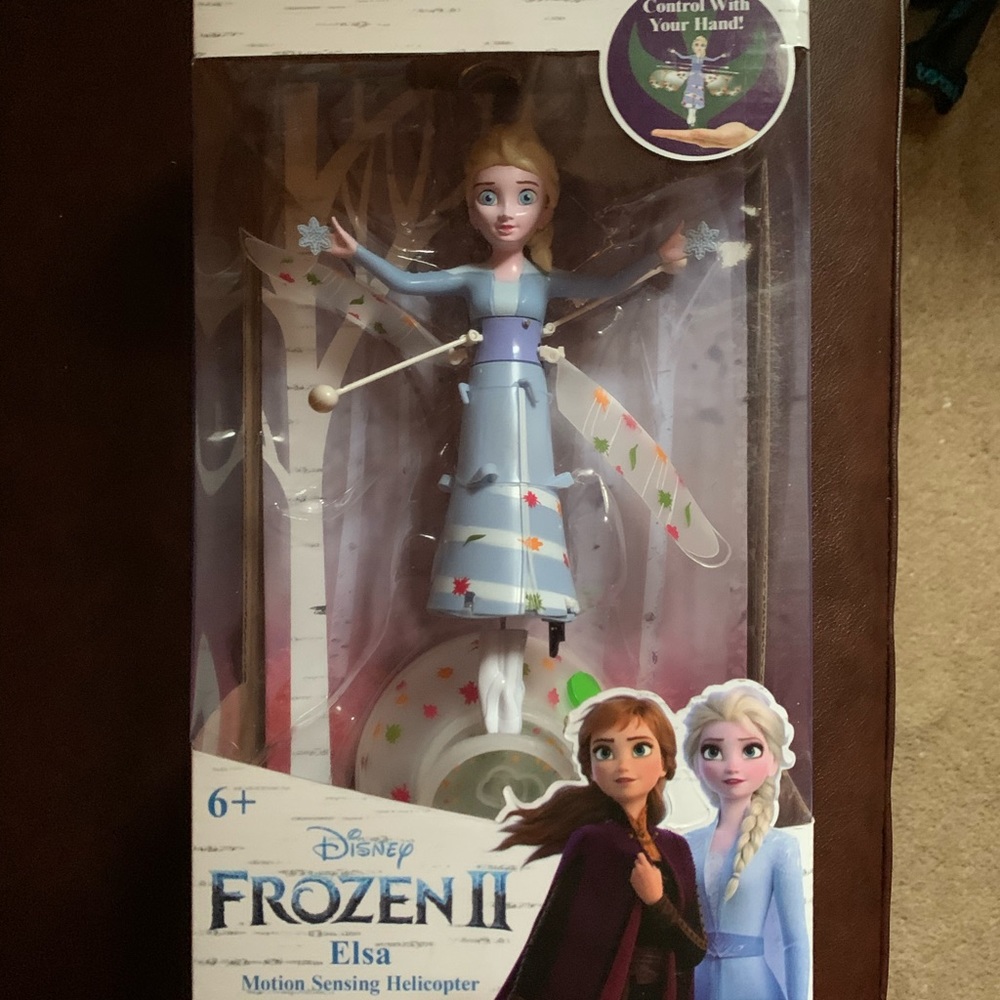 Brand new Frozen 2 Elsa motion sensing helicopter